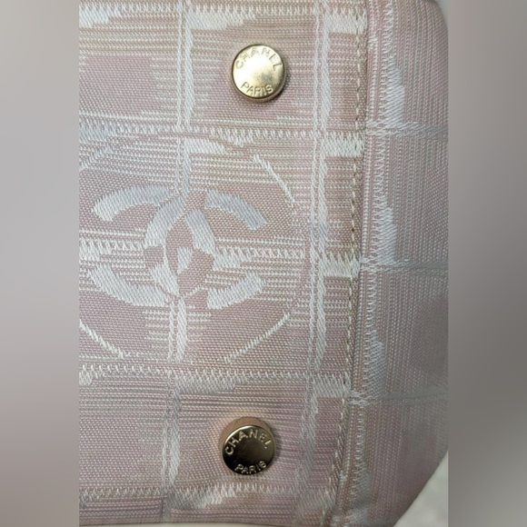 EUC Authentic CHANEL PINK New Travel Line Tote Bag Rare ALL FEET GREAT CONDITION - Picture 7 of 13